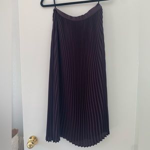 Aritzia Babaton Jude pleated Skirt